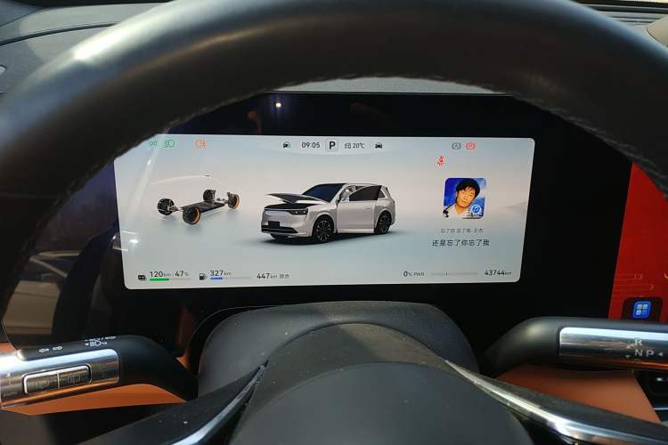 Used Hima AITO M8 2025 Extended-Range Ultra Version 53.4 kWh 5-Seater Edition
