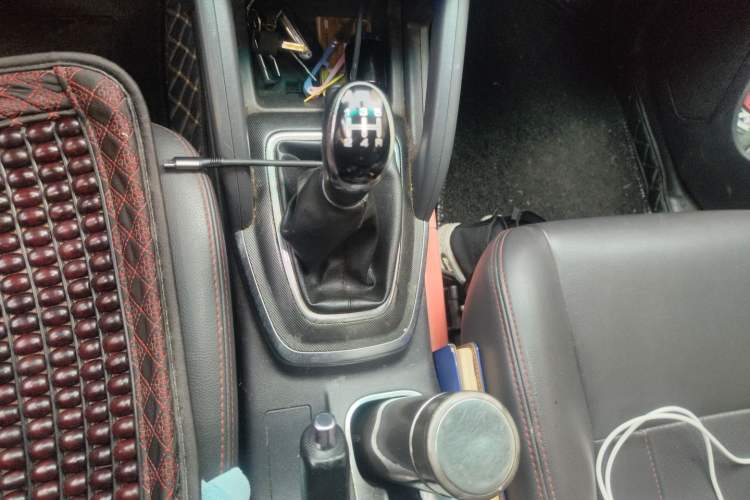 Used Foton Jiatu im8 2017 1.5L ZhiZun Model
