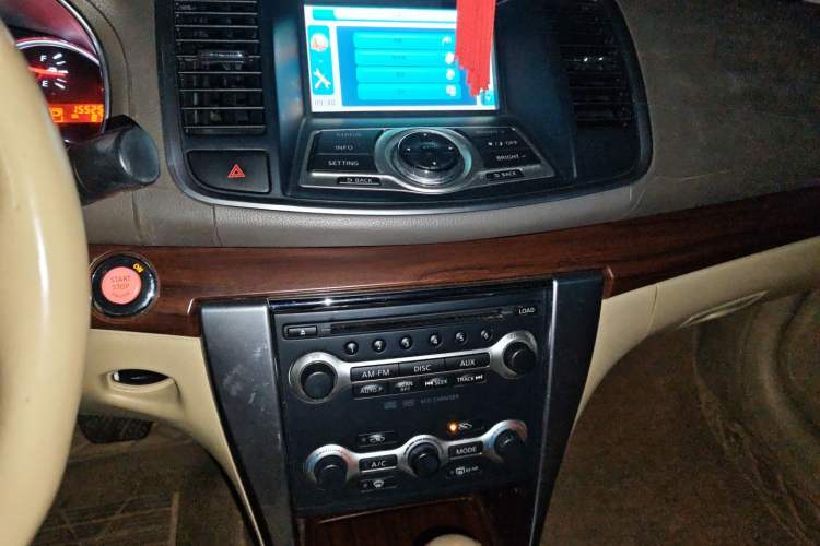 Used Nissan Teana 2010 2.5L XL Anniversary Edition Audio And AC Panel