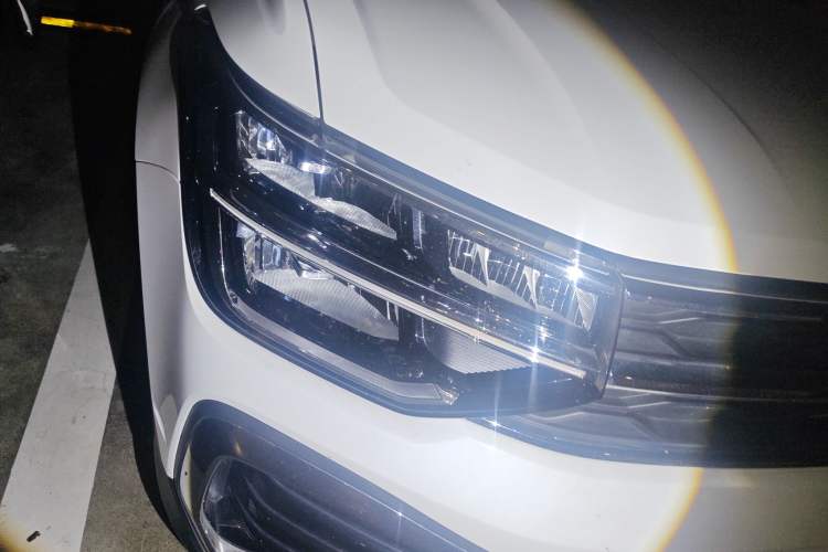 Used Volkswagen Tharu 2023 300TSI Two-Wheel-Drive Moonlight Edition