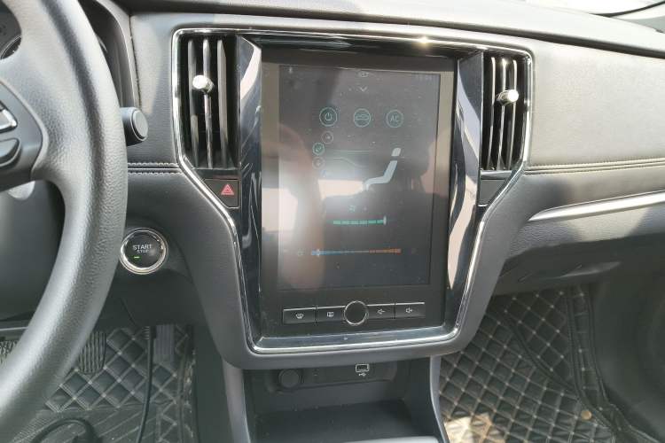 Used Roewe i6 2020 PLUS 1.6L Manual 4G Connect Glory Flagship Edition