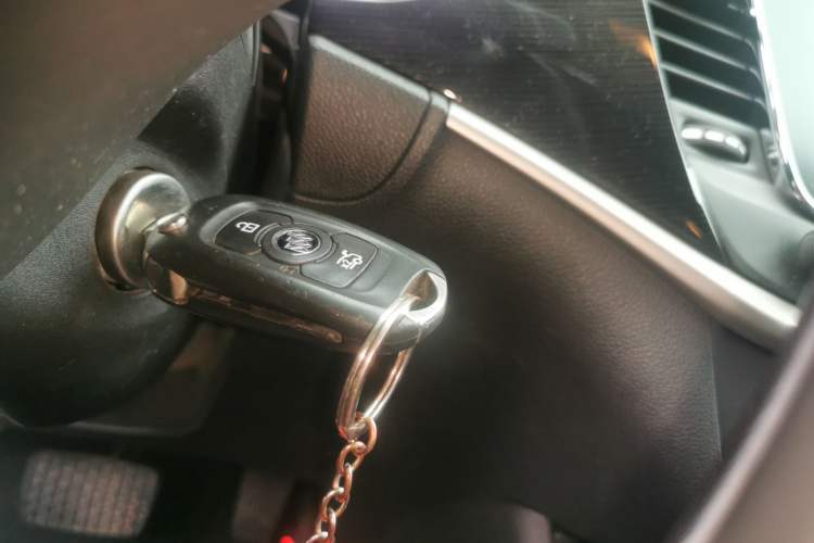 Used Buick Verano 2017 Sedan 20T Dual-Clutch Leading Model