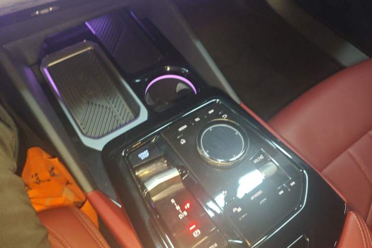 Used BMW i5 2024 eDrive 35L Luxury Package
