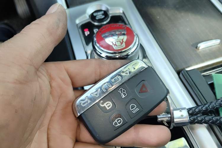 Used Jaguar XF 2013 XF 2.0T Luxury Edition
