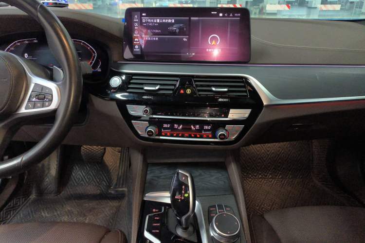 Used BMW 5 Series 2021 530Li Luxury Edition M Sport Package
