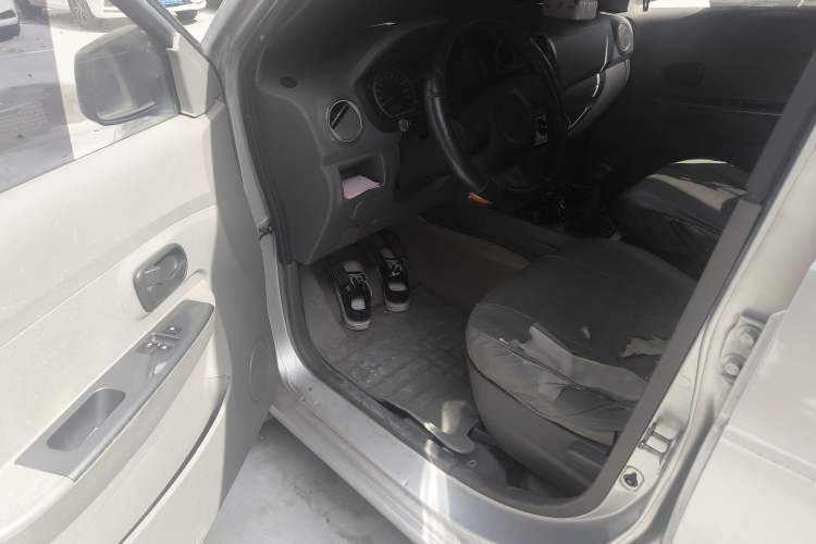 Used Wuling Hongguang 2013 1.5L Base Version
