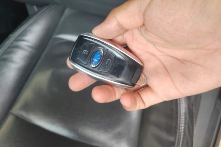 Used Subaru Outback 2017 2.5i Sport Navigation Edition with EyeSight Vehicle Key