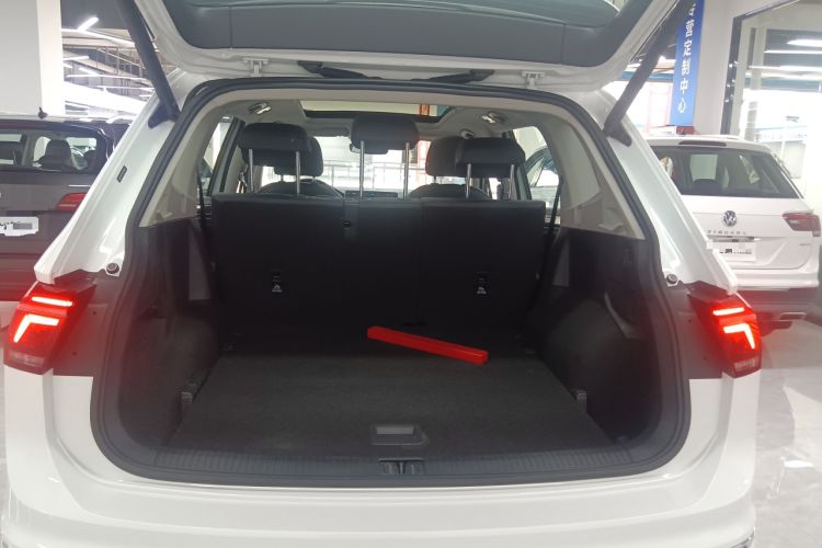 Used Volkswagen Tiguan L 2024 330TSI Automatic Two-Wheel Drive R-Line Enhanced Edition
