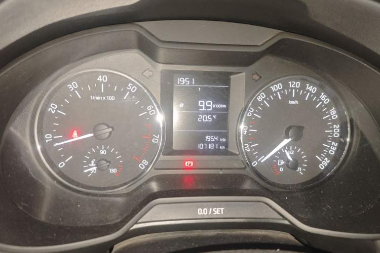 Used Skoda Octavia 2015 1.6L Manual Yijie Edition