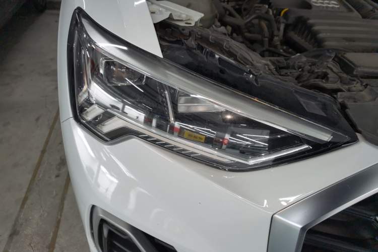 Used Audi Q3 2019 35 TFSI Advanced Dynamic Edition Right Front Headlight