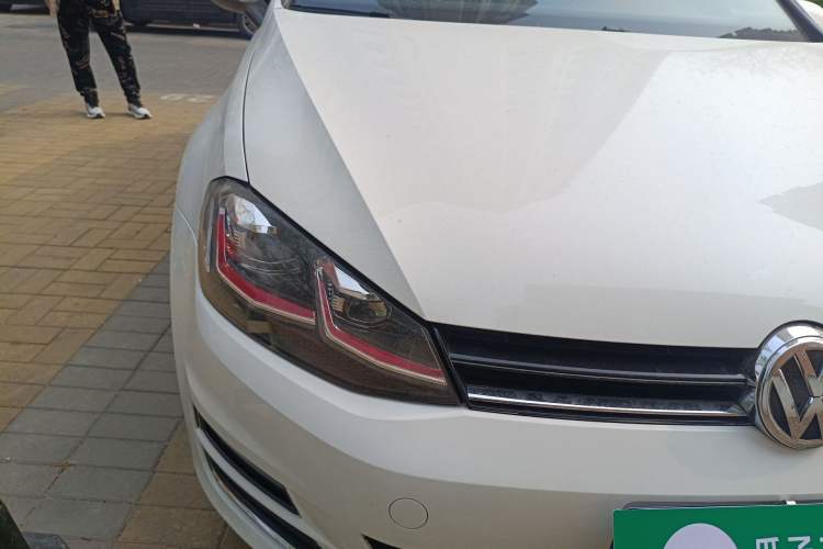 Used Volkswagen Golf 2016 230TSI Automatic Luxury Version
