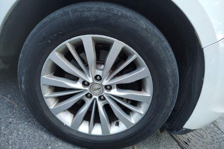 Used Zotye SR9 2017 2.0T Automatic Ultimate Edition