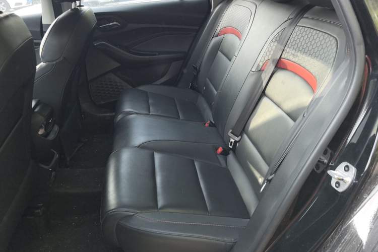 Used MG 5 2021 180 DVVT Manual Youth Luxury Edition