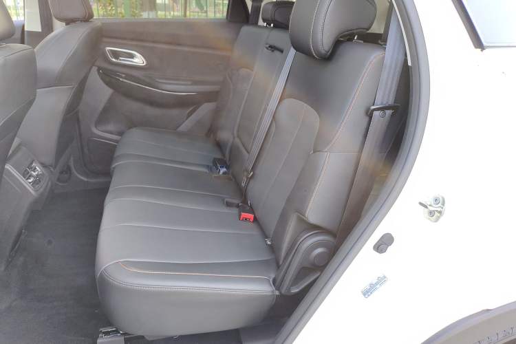 Used Oshan X7 PLUS 2023 Enjoy Edition 1.5T Automatic Pilot Model 7 Seats