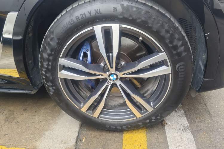 Used BMW X7 2020 xDrive40i Luxury M Sport Package
