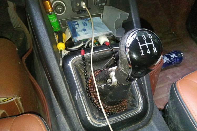 Used CHANGAN OSHAN CX70 2016 1.6L Manual Luxury Model Gear Lever