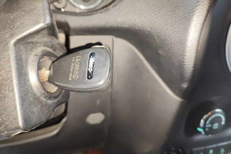 Used Jeep Wrangler 2012 3.6L Sahara Four-Door Edition
