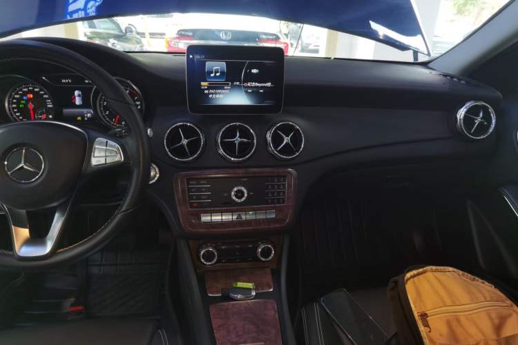 Used Mercedes-Benz GLA 2018 GLA 200 Fashion Model
