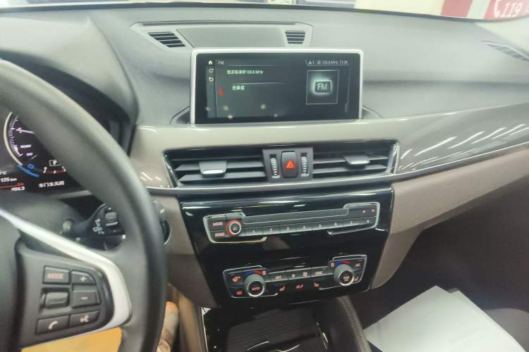 Used BMW X1 2019 xDrive20Li Luxury Model