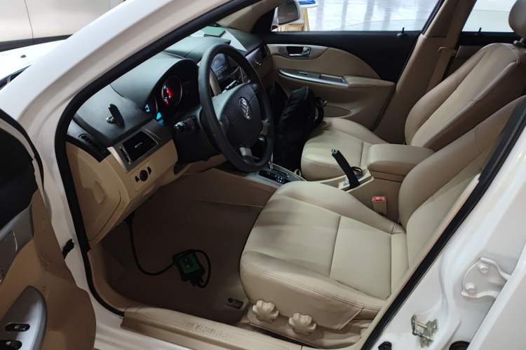 Used Buick Excelle 2013 1.5L Automatic Classic Model Left Front Seat