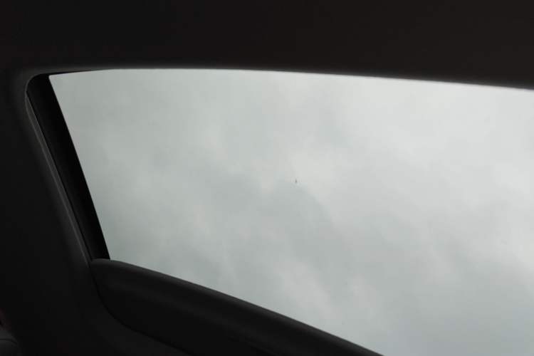 Used Toyota bZ3 2024 517 km Elite PRO Headliner