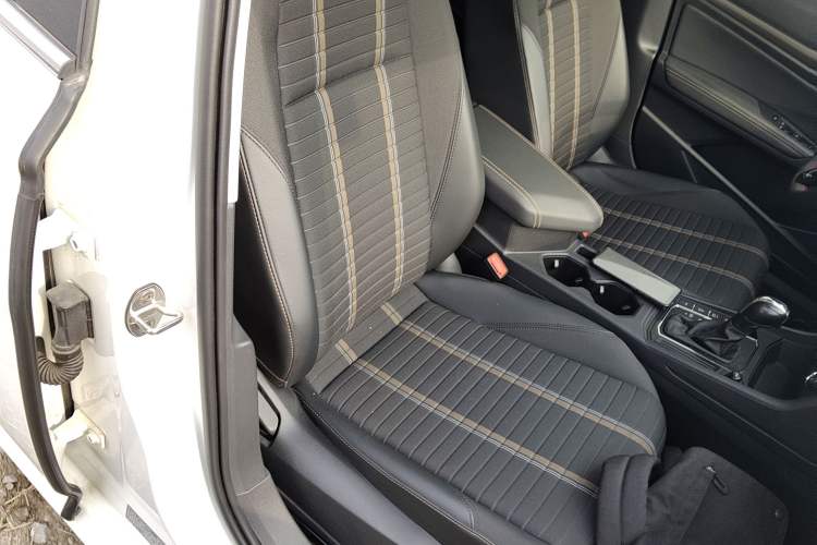 Used Volkswagen Lavida 2022 280TSI DSG Comfort Edition Right Front Seat