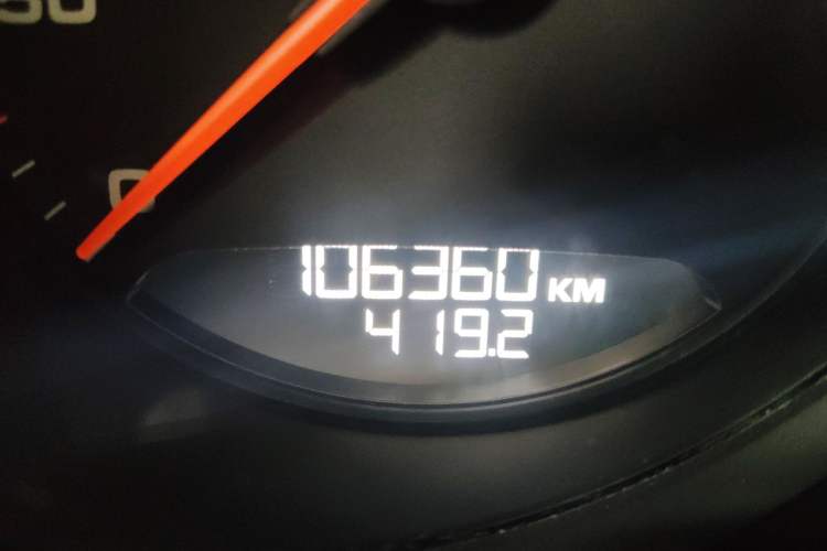 Used Porsche Macan 2017 Macan 2.0T Odometer Close Up