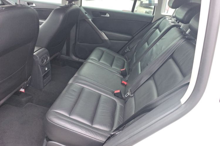 Used Volkswagen Tiguan 2010 1.8 TSI Automatic All-Wheel Drive Fashion Edition Left Rear Seat