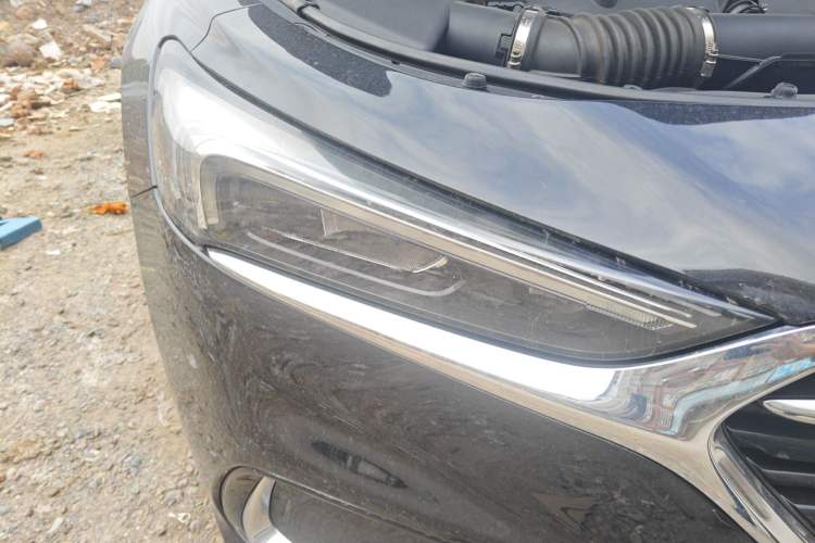 Used Buick LaCrosse 2022 652T Luxury Version Right Front Headlight