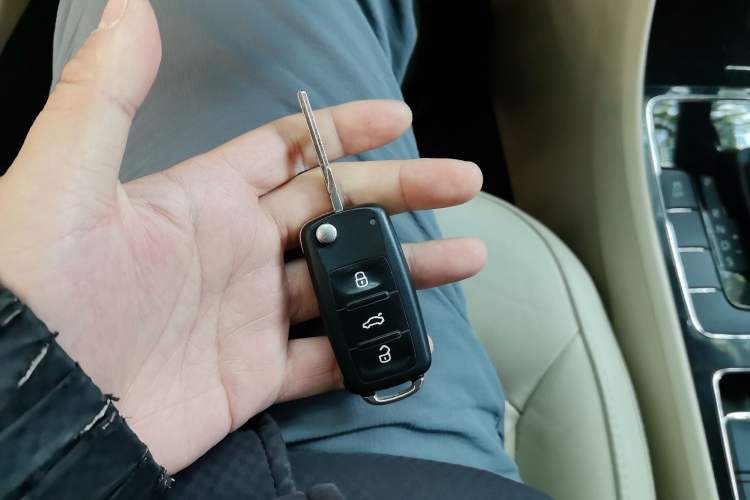 Used Volkswagen Passat 2014 1.8TSI DSG Prestige Edition Vehicle Key