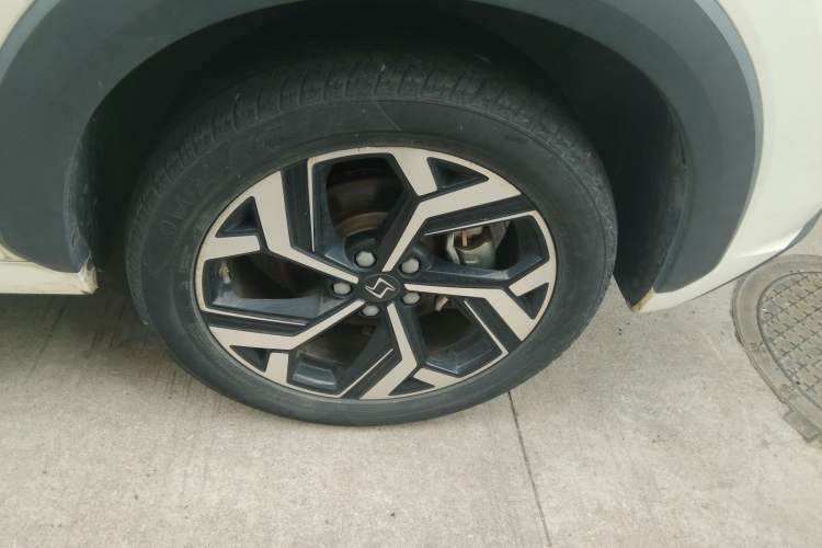 Used SOL X8 2021 300T DCT Leading Smart Connectivity Version 6 Seats Right Front Wheel Hub