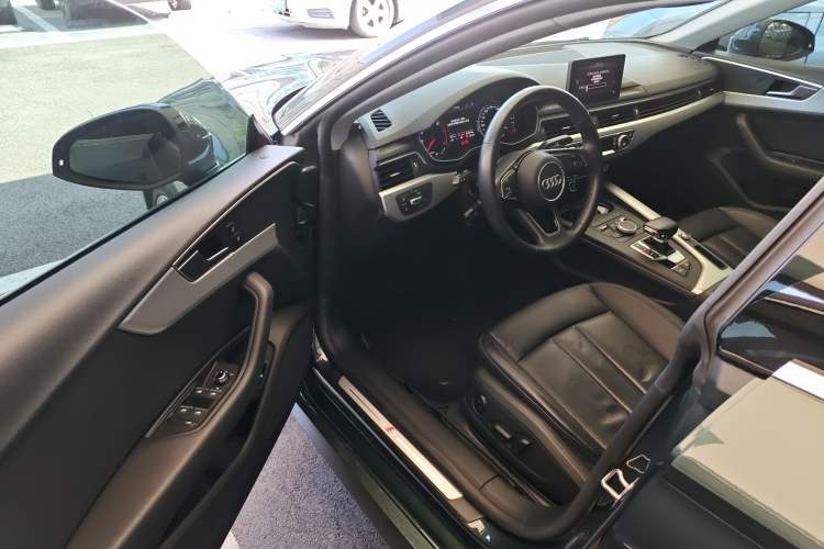 Used Audi A5 2017 Sportback 40 TFSI Fashion Model