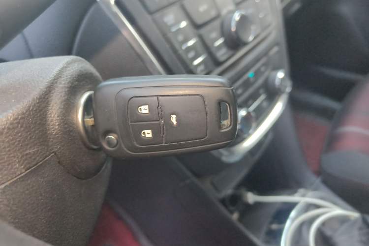 Used Buick Encore 2015 1.4T Manual Two-Wheel Drive Urban Advanced Model
