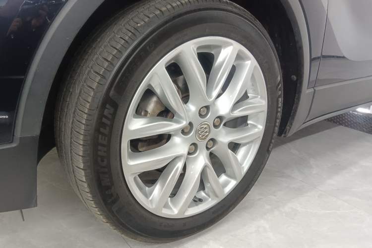 Used Buick Envision 2020 28T Four-Wheel Drive Elite Version Left Front Wheel Hub