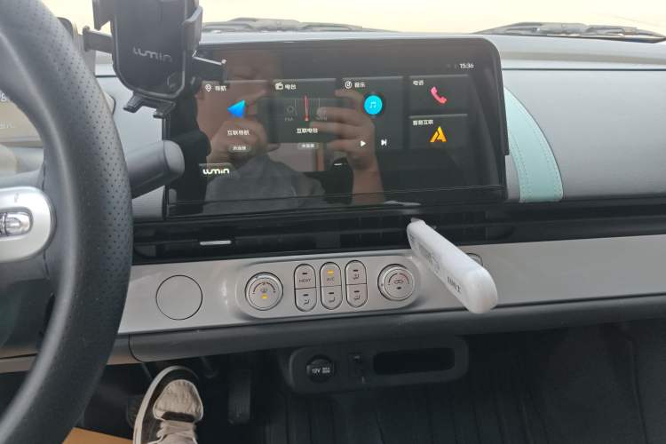 Used CHANGAN NEVO Lumin 2023 301km Honey Dew Edition
