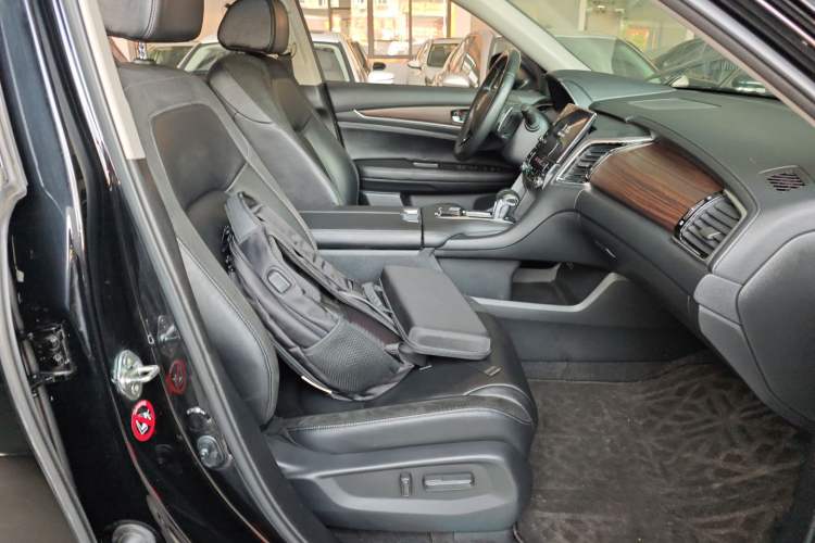 Used Honda Avancier 2017 240TURBO Two-Wheel Drive Comfort Version Right Front Seat