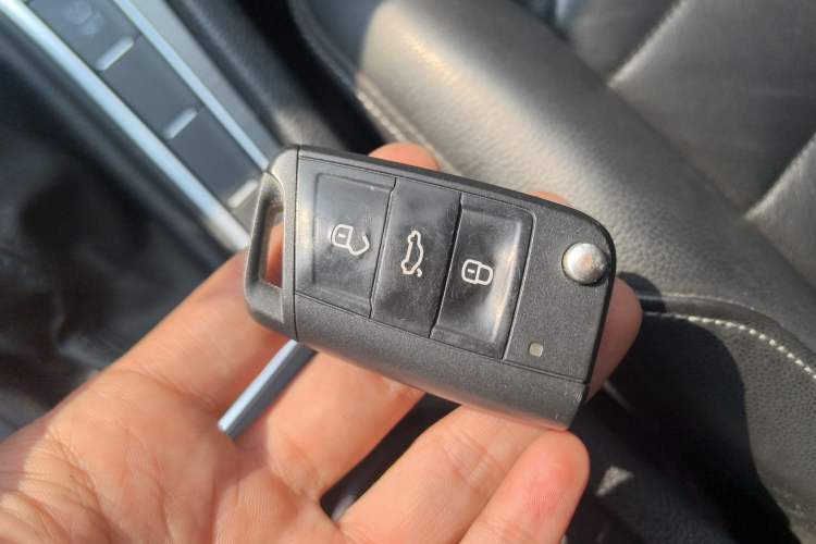 Used Volkswagen Golf 2014 1.4TSI Automatic Luxury Model