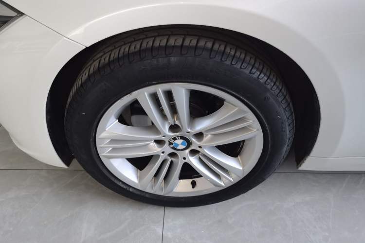 Used BMW 3 Series 2016 320Li Ambition Model
