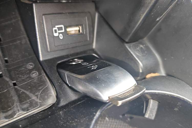 Used Mercedes-Benz E-Class 2018 E 200 L Sport Edition