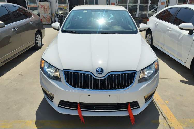 Used Skoda Octavia 2017 1.6L Automatic Chuanxing Edition
