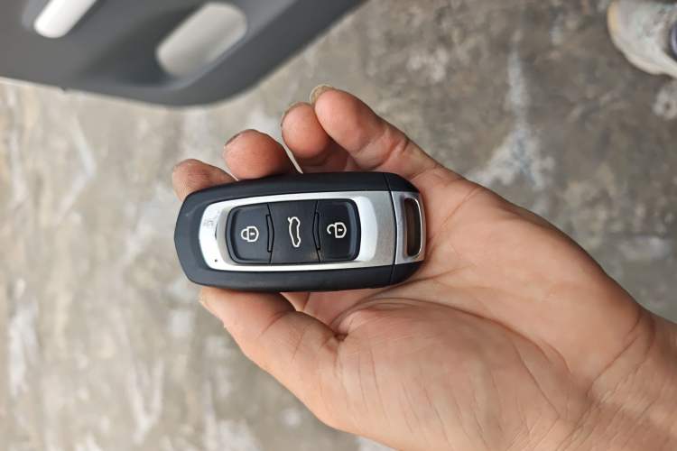 Used Geely Galaxy Panda 2025 210km Panda Rider Vehicle Key