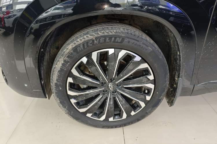 Used Chery Tiggo 9 2023 2.0T Dual-Clutch Two-Wheel Drive Prestige Version 7 Seats