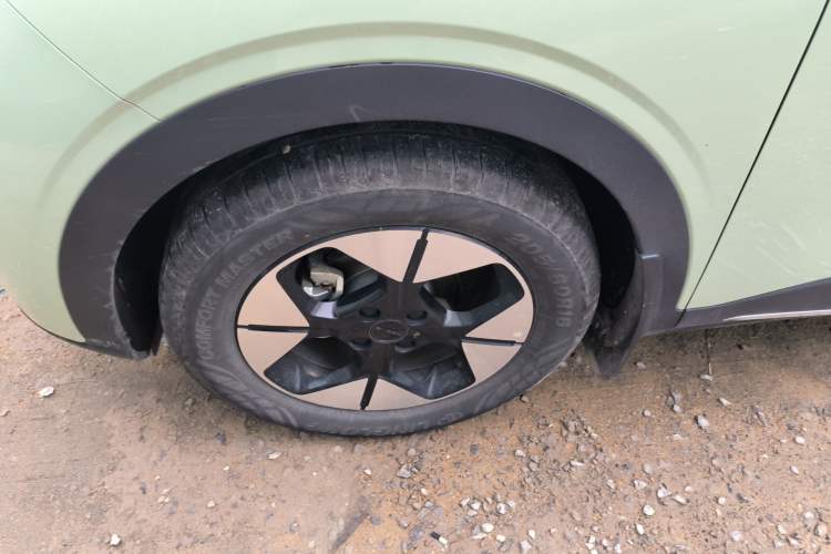 Used Geely Galaxy Geome 2025 310km Dream Edition Left Front Wheel Hub