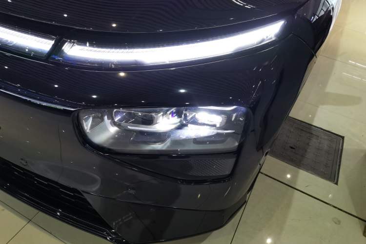 Used XPeng G9 2025 625 Long-Range Max Left Front Headlight