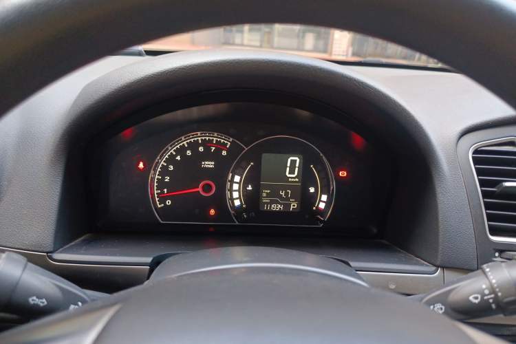 Used Roewe 350 2015 1.5L Automatic Luxury Sunroof Edition