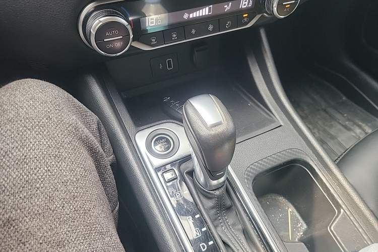 Used Nissan Sylphy 2021 1.6L XL CVT Enjoyment Edition Gear Lever