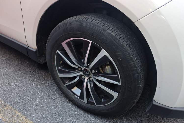 Used Toyota Harrier 2023 Dual-Engine 2.5L CVT Two-Wheel Drive Luxury Edition