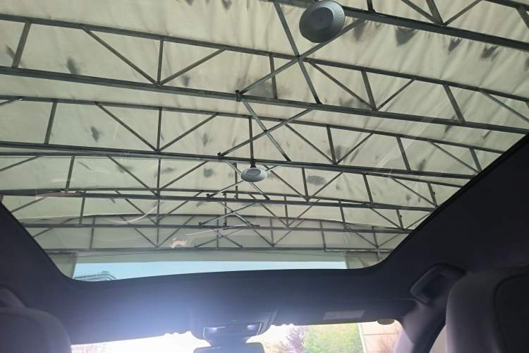 Used Volkswagen ID.4 CROZZ 2021 Long-Range PURE+ Two-Wheel Drive Version Headliner