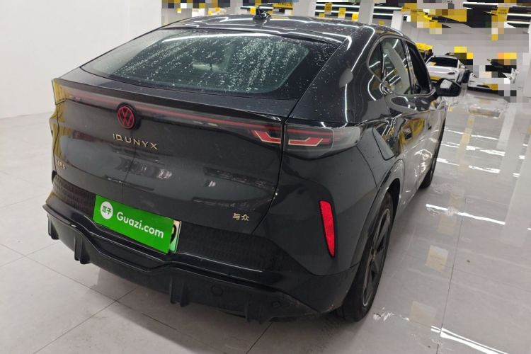 Used Volkswagen ID.UNYX 2024 Pro Long-Range Version Rear Right 45 Deg