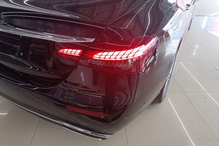Used Mercedes-Benz E-Class 2022 Second Facelift E 300 L Fashion Edition Right Rear Taillight
